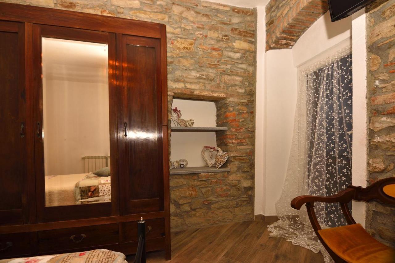 מלון Cremolino Il Borgo Del Castello מראה חיצוני תמונה
