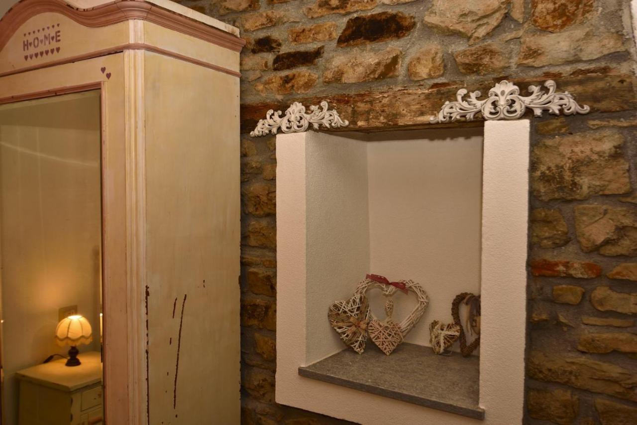 מלון Cremolino Il Borgo Del Castello מראה חיצוני תמונה