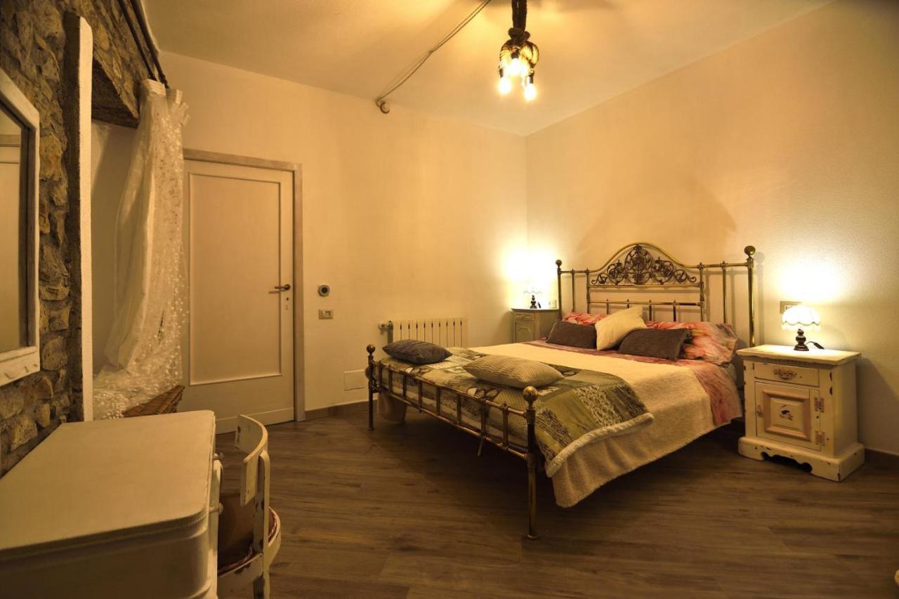 מלון Cremolino Il Borgo Del Castello מראה חיצוני תמונה