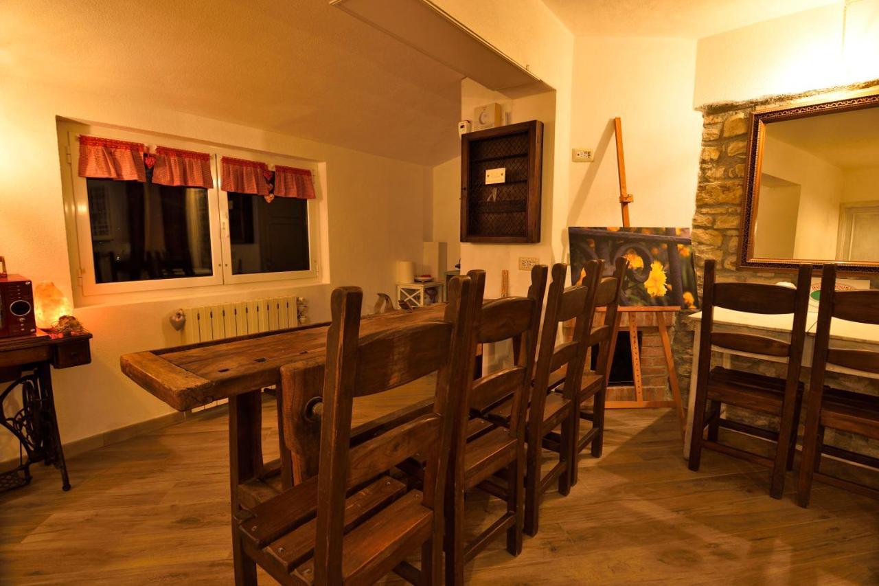 מלון Cremolino Il Borgo Del Castello מראה חיצוני תמונה