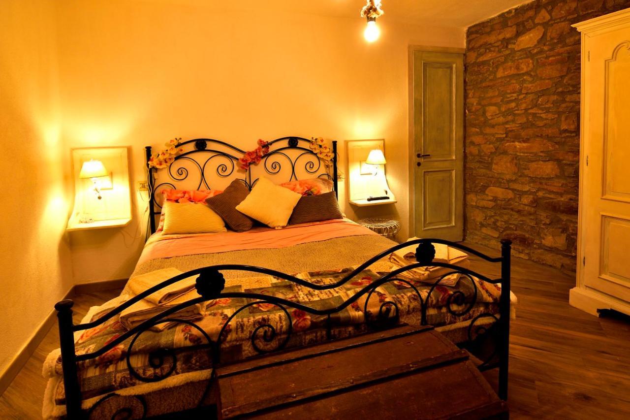 מלון Cremolino Il Borgo Del Castello מראה חיצוני תמונה