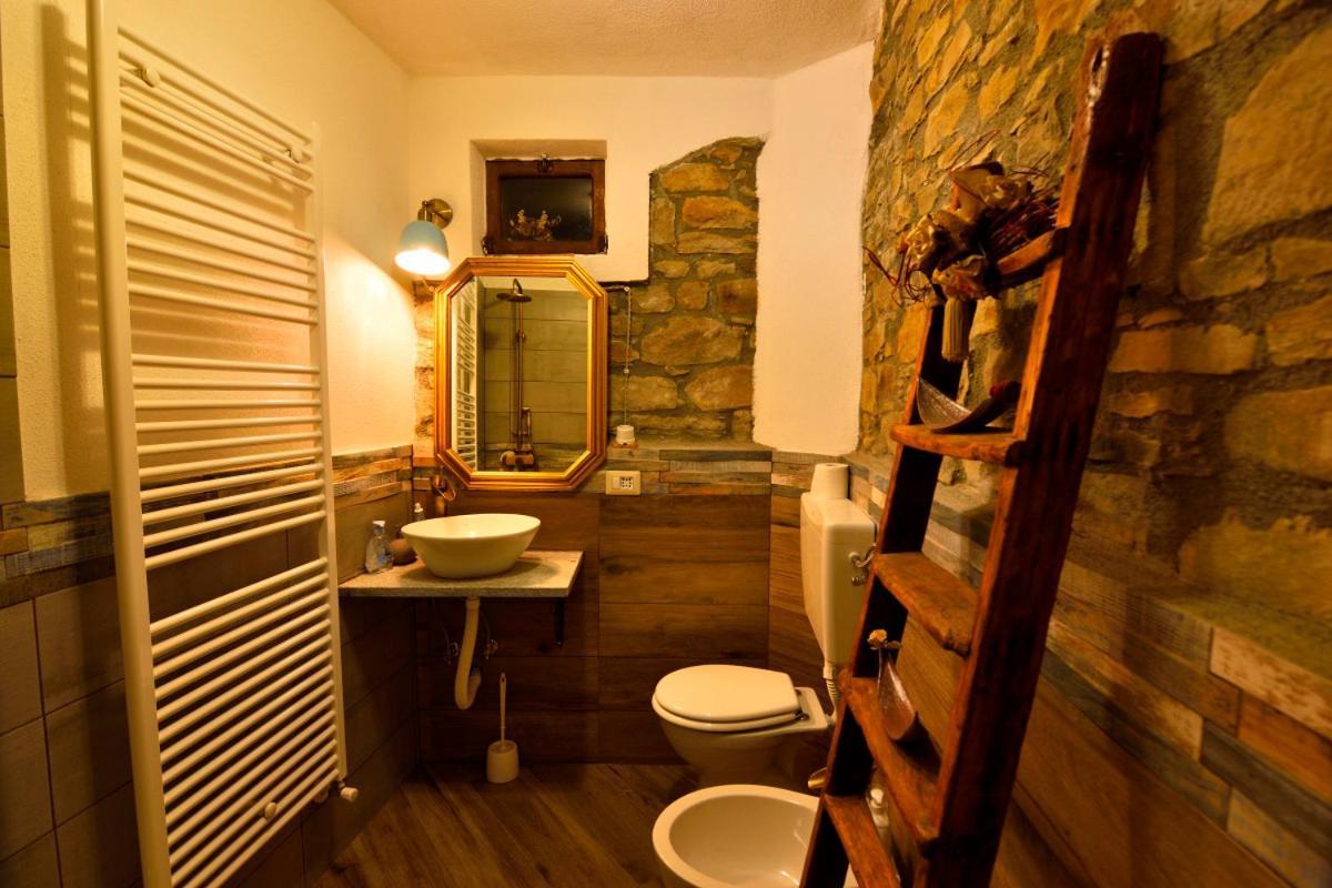 מלון Cremolino Il Borgo Del Castello מראה חיצוני תמונה